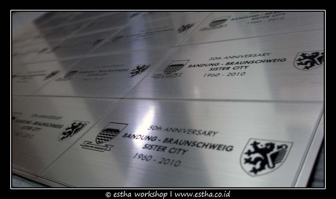 Jasa Laser Engraving